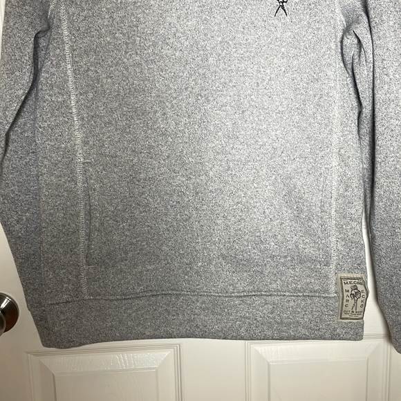 Medium Men’s Mark Ecko Grey 1/4 zip Sweater with Pockets - Picture 4 of 6